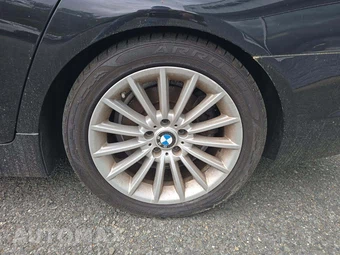 2013 BMW 5 Series Sedan 535i xDrive – miniatura 28