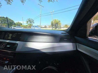 2013 BMW 5 Series Sedan 535i xDrive - miniatura 19