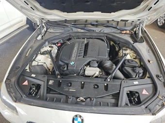2013 BMW 5 Series Sedan 535i xDrive – miniatura 15