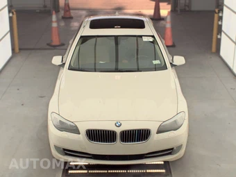 2013 BMW 5 Series Sedan 535i xDrive – miniatura 2