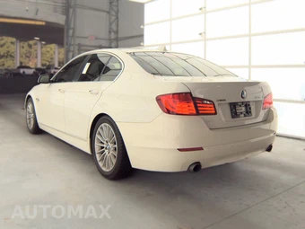 2013 BMW 5 Series Sedan 535i xDrive – miniatura 6