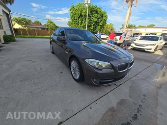 2013 BMW 5 Series Sedan 535i xDrive - miniatura 4
