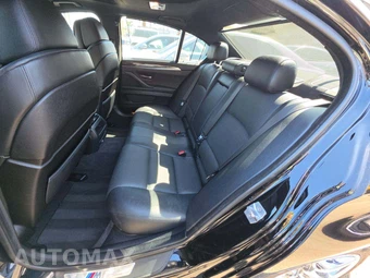 2013 BMW 5 Series Sedan 550i w/M Sport Pkg - miniatura 13