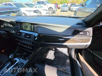 2013 BMW 5 Series Sedan 550i w/M Sport Pkg - miniatura 19
