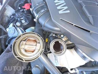 2013 BMW 5 Series Sedan 550i w/M Sport Pkg - miniatura 32