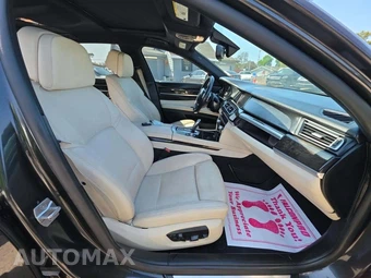 2013 BMW 7 Series Sedan 740Li – miniatura 18