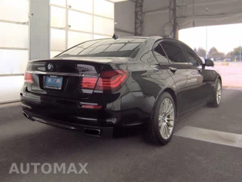 2013 BMW 7 Series Sedan 740Li xDrive - miniatura 4