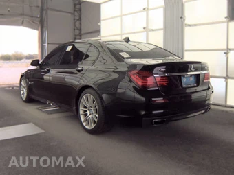 2013 BMW 7 Series Sedan 740Li xDrive - miniatura 6