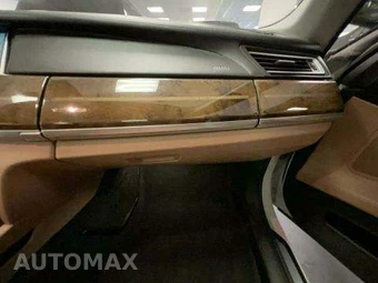 2013 BMW 7 Series Sedan 750i xDrive - miniatura 19