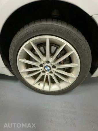 2013 BMW 7 Series Sedan 750i xDrive - miniatura 24