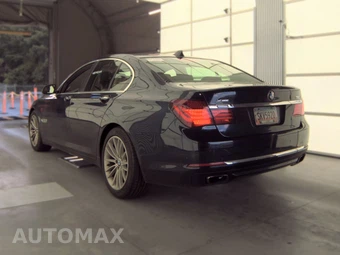 2013 BMW 7 Series Sedan 750i xDrive - miniatura 6