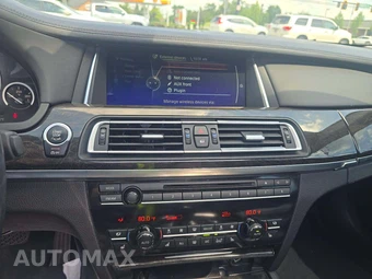2013 BMW 7 Series Sedan 750Li xDrive - miniatura 10