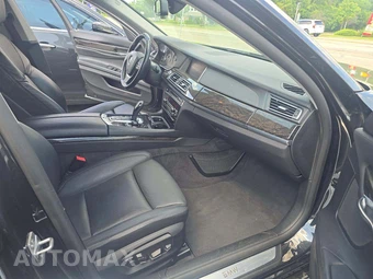 2013 BMW 7 Series Sedan 750Li xDrive - miniatura 18