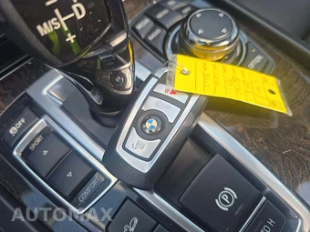 2013 BMW 7 Series Sedan 750Li xDrive - miniatura 8