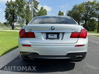 2013 BMW 7 Series Sedan 750Li xDrive - miniatura 4