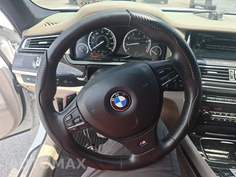 2013 BMW 7 Series Sedan 750Li xDrive - miniatura 10