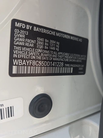 2013 BMW 7 Series Sedan 750Li xDrive - miniatura 14