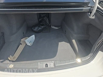 2013 BMW 7 Series Sedan 750Li xDrive - miniatura 16