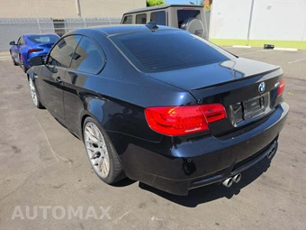 2013 BMW M3 Coupe - miniatura 2