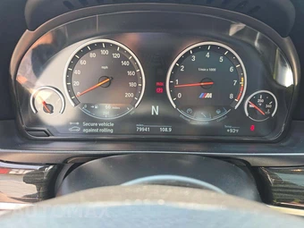 2013 BMW M5 Sedan - miniatura 10