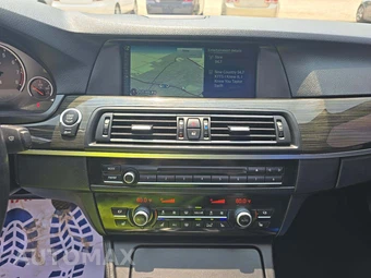 2013 BMW M5 Sedan - miniatura 11