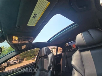 2013 BMW M5 Sedan - miniatura 12