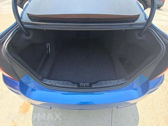2013 BMW M5 Sedan - miniatura 15