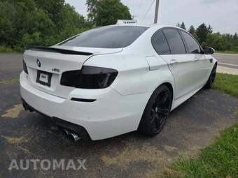 2013 BMW M5 Sedan - miniatura 3