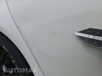 2013 BMW M5 Sedan - miniatura 33