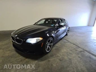 2013 BMW M5 Sedan