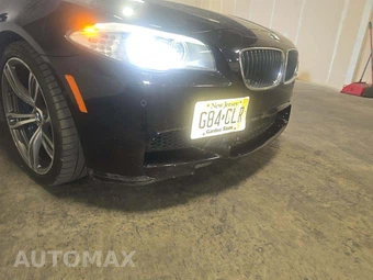 2013 BMW M5 Sedan - miniatura 18