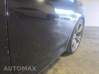 2013 BMW M5 Sedan - miniatura 22