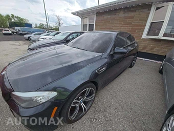 2013 BMW M5 Sedan
