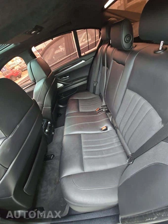 2013 BMW M5 Sedan - miniatura 13