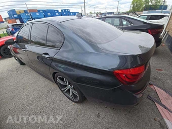 2013 BMW M5 Sedan - miniatura 2