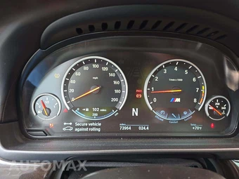 2013 BMW M5 Sedan - miniatura 9