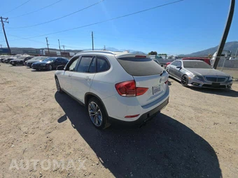 2013 BMW X1 Sports Activity Vehicle sDrive28i SPORT LINE - miniatura 2