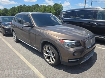 2013 BMW X1 Sports Activity Vehicle xDrive28i XLINE - miniatura 3