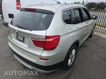 2013 BMW X3 Sports Activity Vehicle 28i - miniatura 3