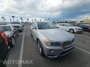 2013 BMW X3 Sports Activity Vehicle xDrive28i – miniatura 3