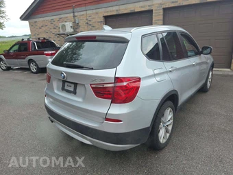 2013 BMW X3 Sports Activity Vehicle xDrive28i - miniatura 3