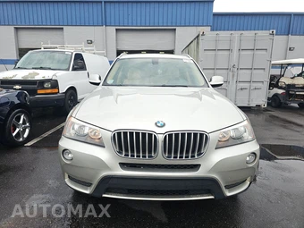 2013 BMW X3 Sports Activity Vehicle xDrive28i – miniatura 2
