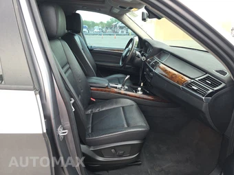 2013 BMW X5 Sports Activity Vehicle xDrive35i - miniatura 8