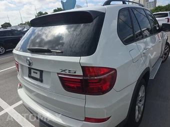 2013 BMW X5 Sports Activity Vehicle xDrive35i Premium - miniatura 4