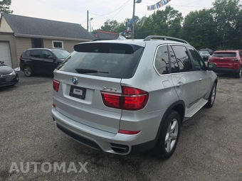 2013 BMW X5 Sports Activity Vehicle xDrive50i - miniatura 4