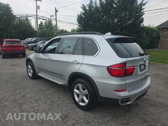 2013 BMW X5 Sports Activity Vehicle xDrive50i - miniatura 6