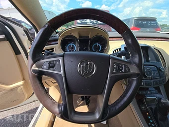 2013 Buick LaCrosse Premium 1 1SP - miniatura 10