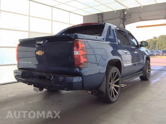 2013 Chevrolet Avalanche LTZ Crew Cab Short Bed 1LZ - miniatura 4