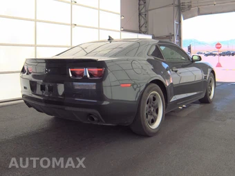 2013 Chevrolet Camaro LS Coupe 2LS – miniatura 4