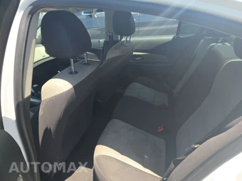 2013 Chevrolet Cruze LS 1SA – miniatura 13